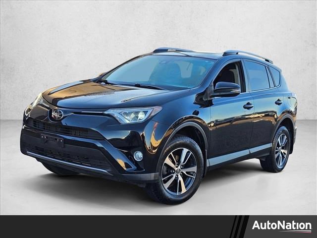 Used 2018 Toyota RAV4 XLE image 1