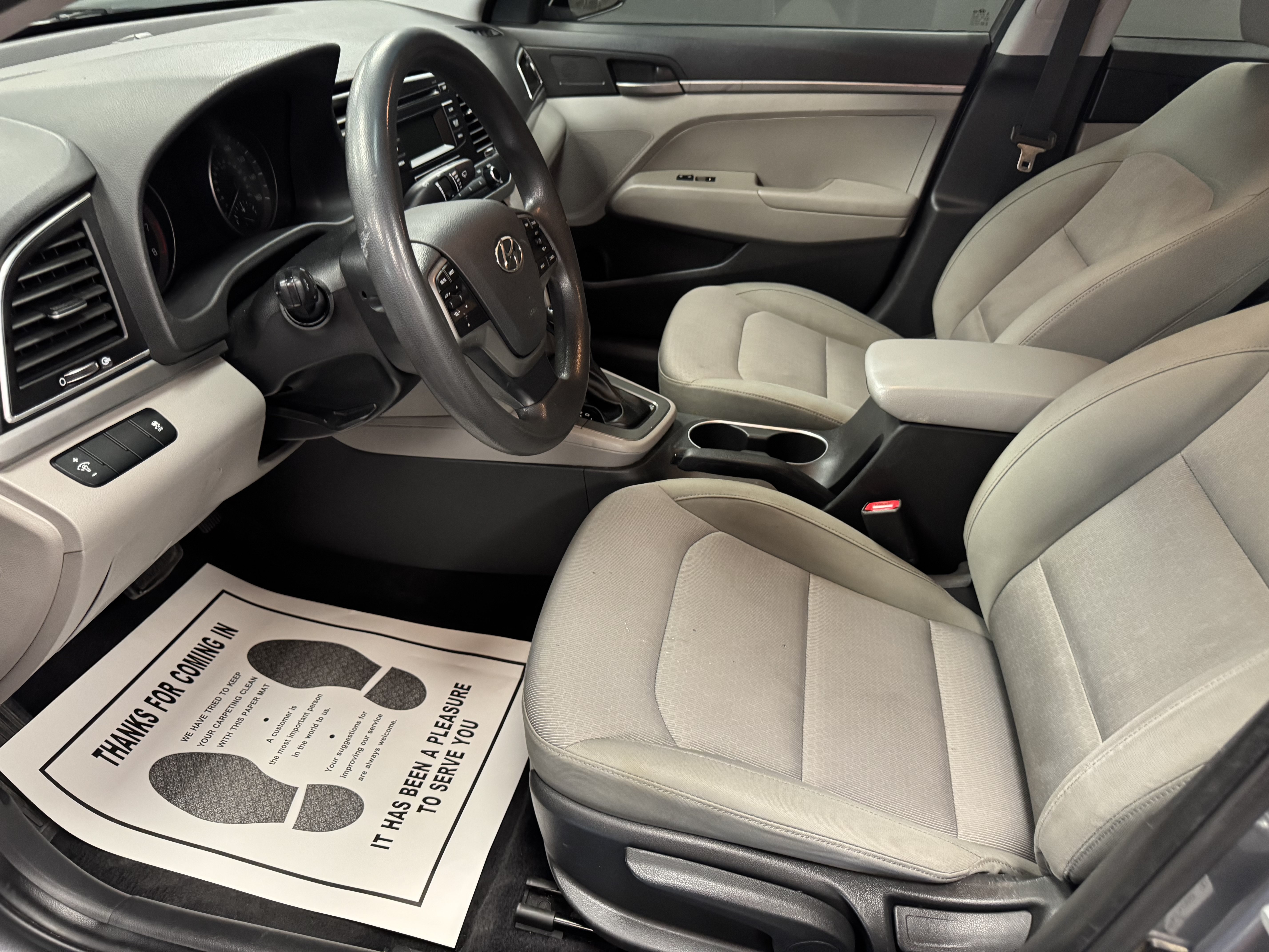 Used 2017 Hyundai Elantra SE FWD image 9