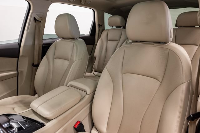 Used 2019 Audi Q7 3.0T Prestige AWD/4WD image 12