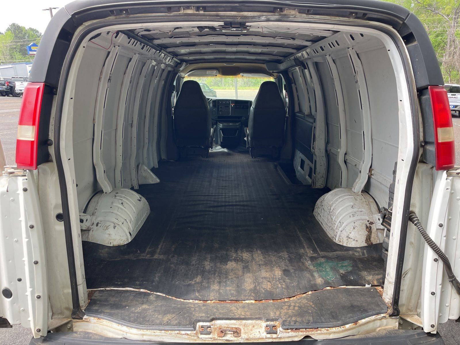 Used 2003 Chevrolet Express 3500 Extended image 20