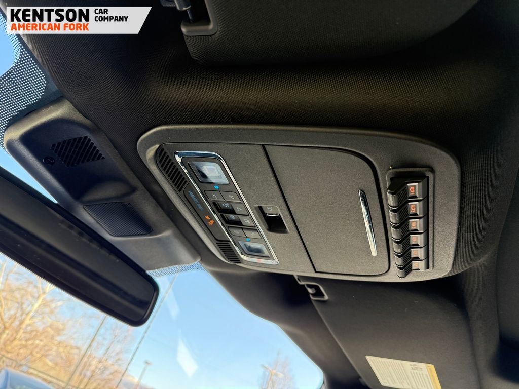 Used 2023 Ford F150 Raptor w/ Blue Interior Package image 32