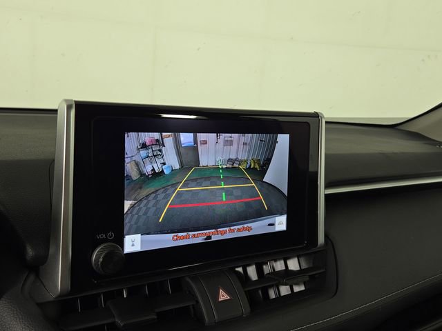 Used 2025 Toyota RAV4 XLE FWD image 18