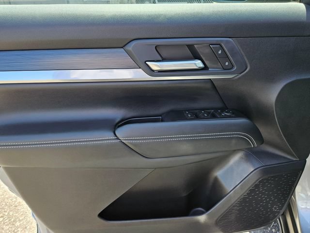 New 2026 GMC Terrain Elevation w/ Black Edition AWD/4WD image 22