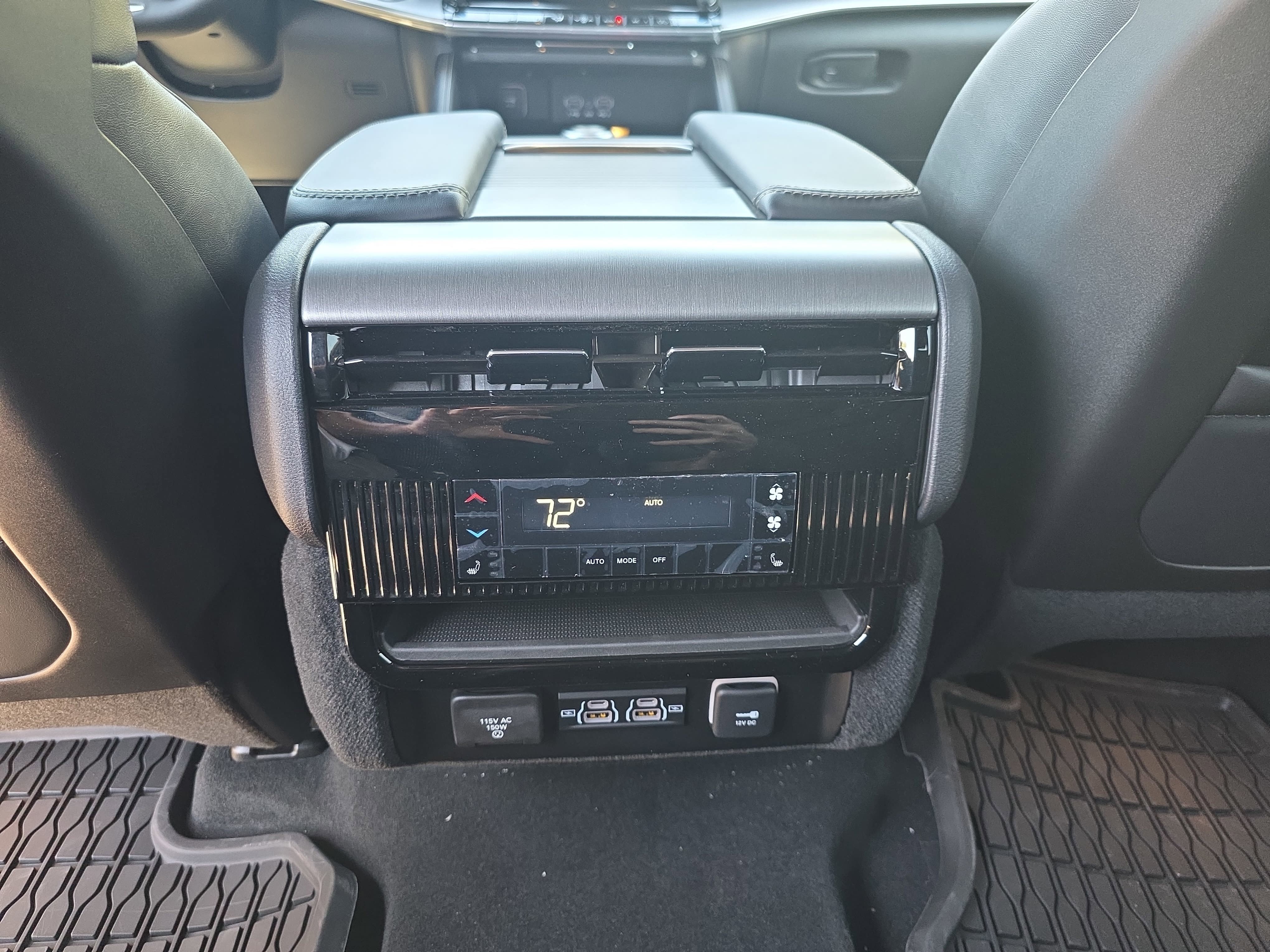 New 2026 Jeep Grand Wagoneer L Limited AWD/4WD image 33