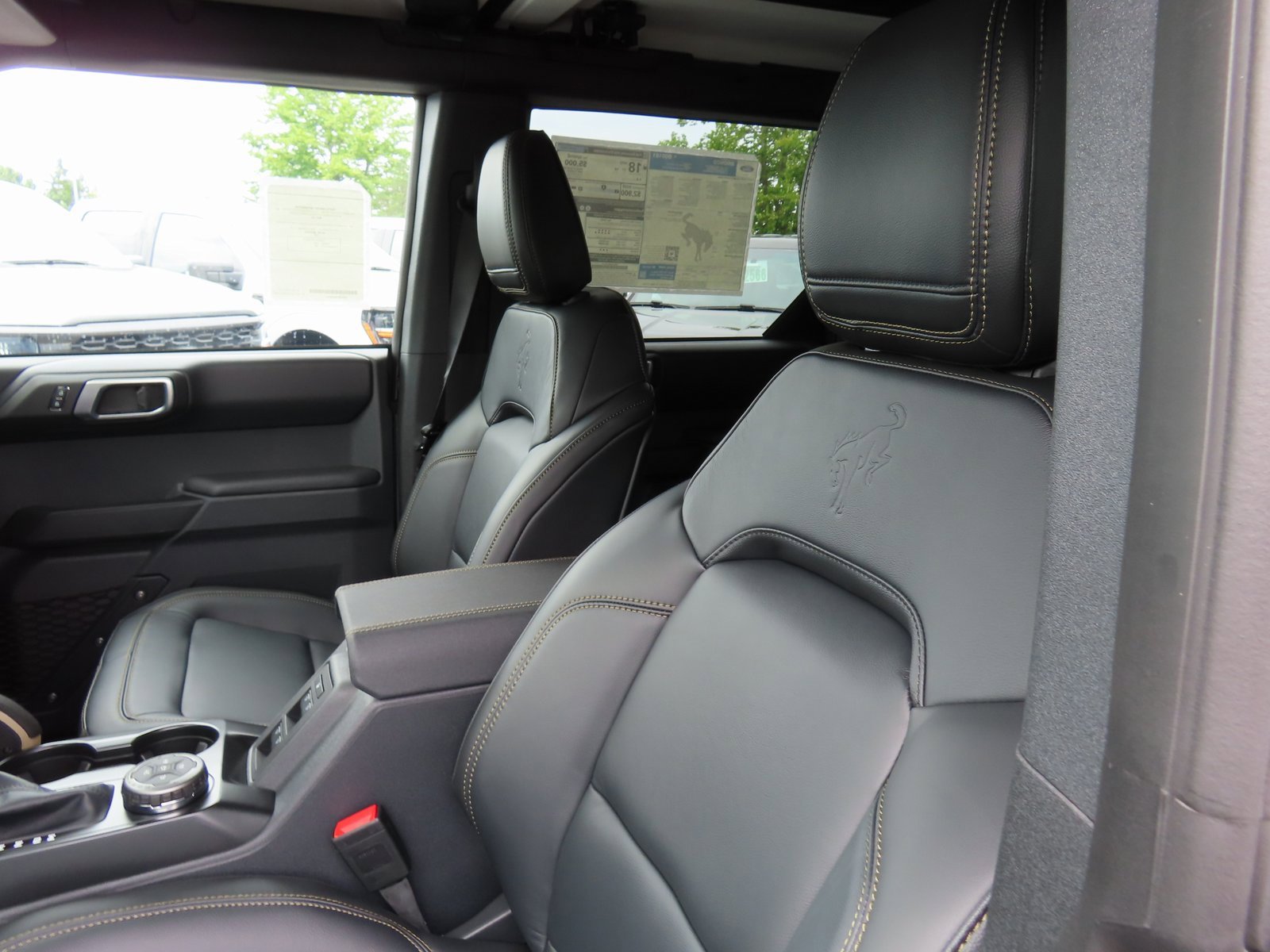 New 2025 Ford Bronco Badlands image 17