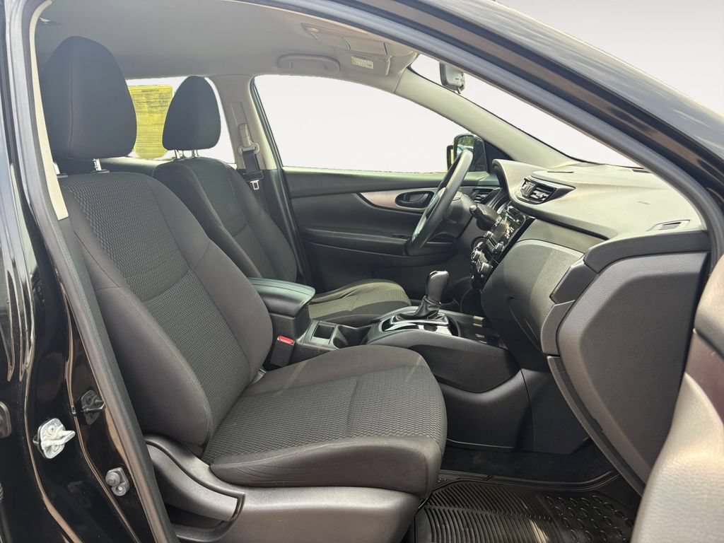 Used 2018 Nissan Rogue Sport S AWD/4WD image 15