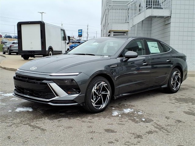 New 2026 Hyundai Sonata SEL image 2