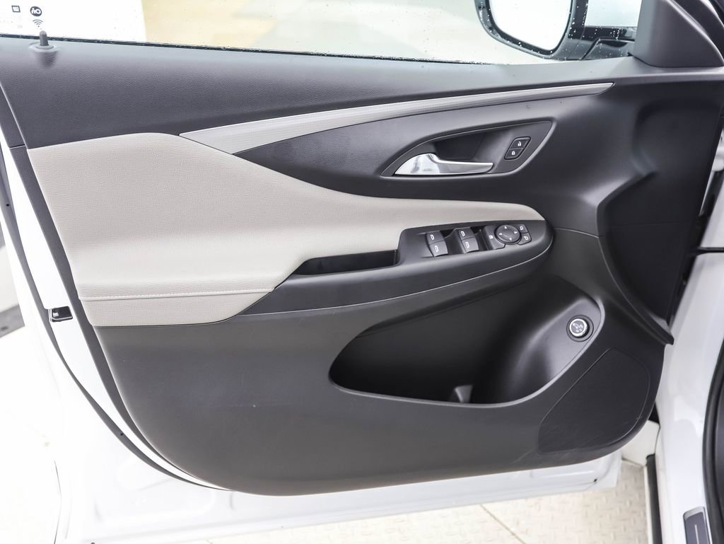 Used 2025 Buick Envista Avenir image 8