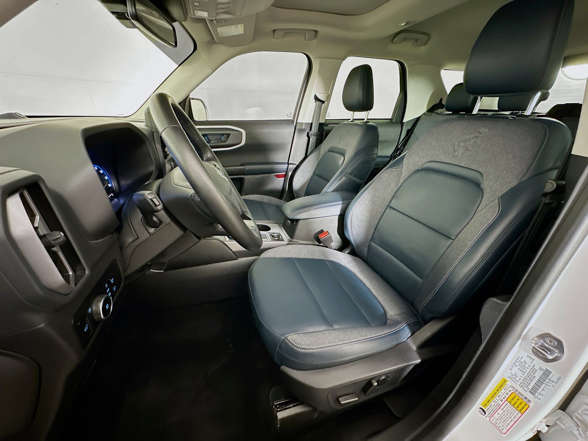 Used 2024 Ford Bronco Sport Outer Banks w/ Tech Package image 13