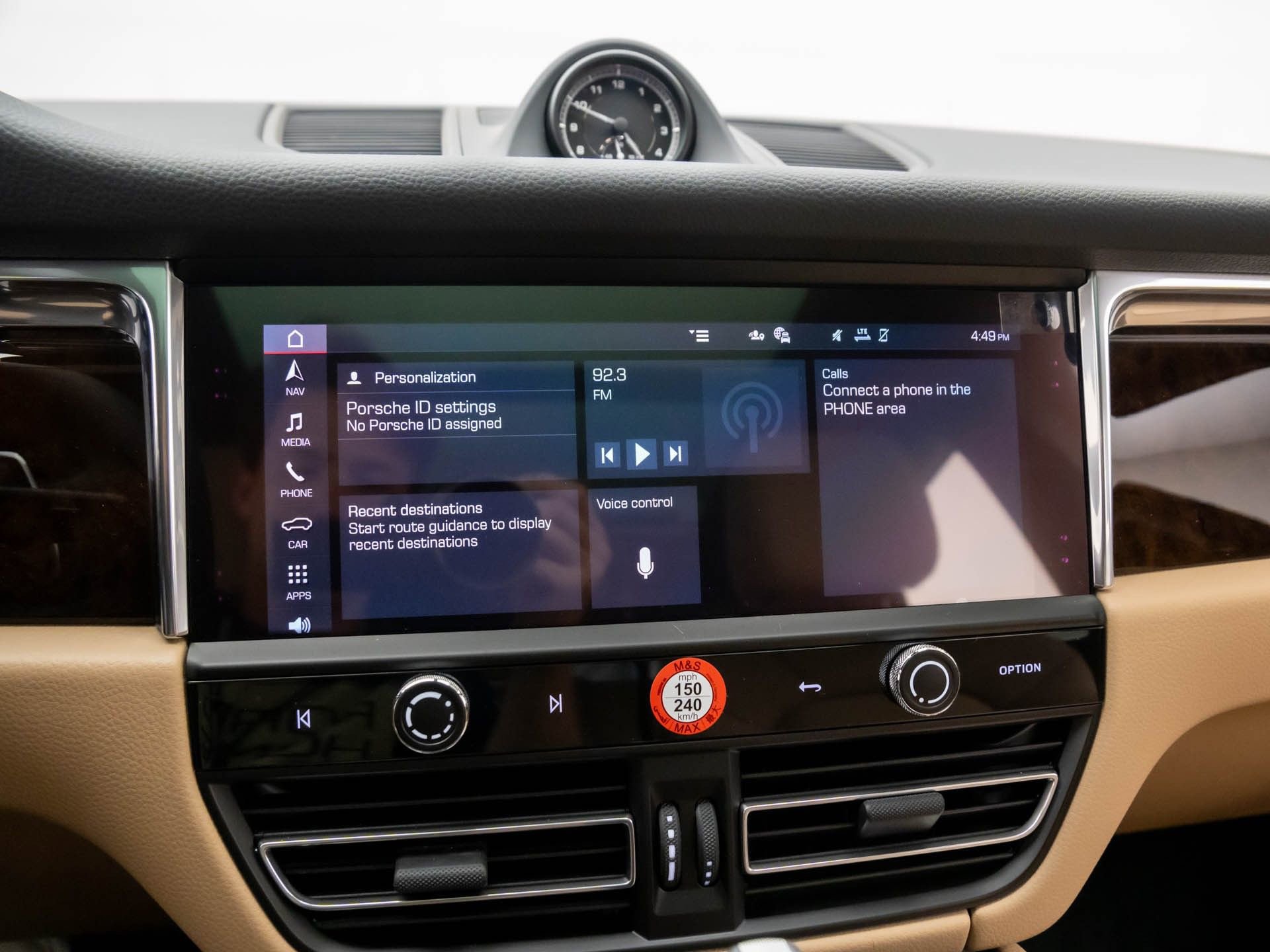 Certified 2026 Porsche Macan image 21