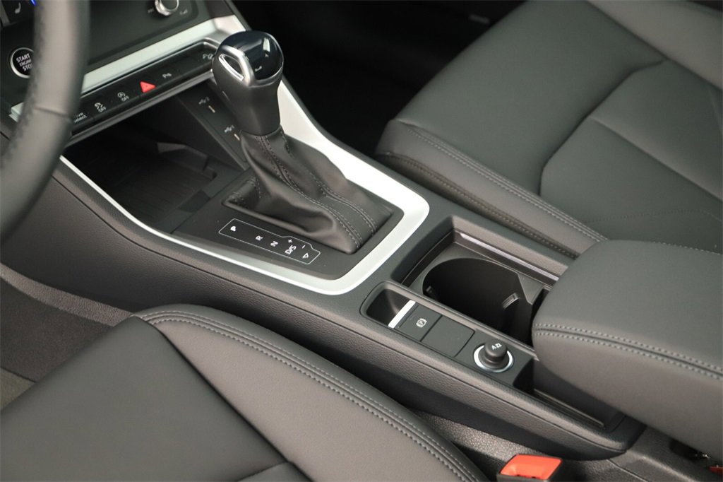 New 2025 Audi Q3 2.0T Premium image 17