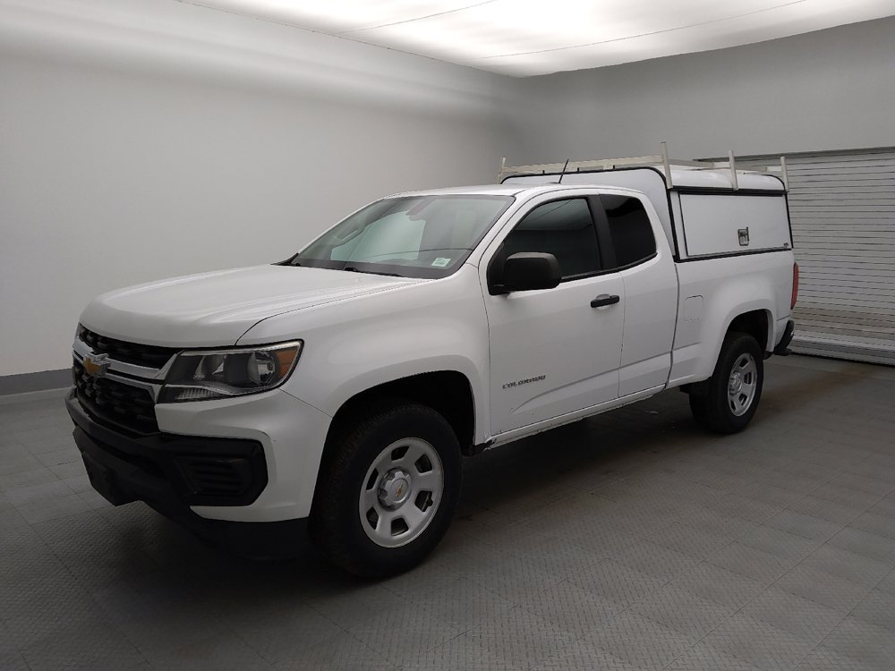 Used 2022 Chevrolet Colorado W/T RWD image 2