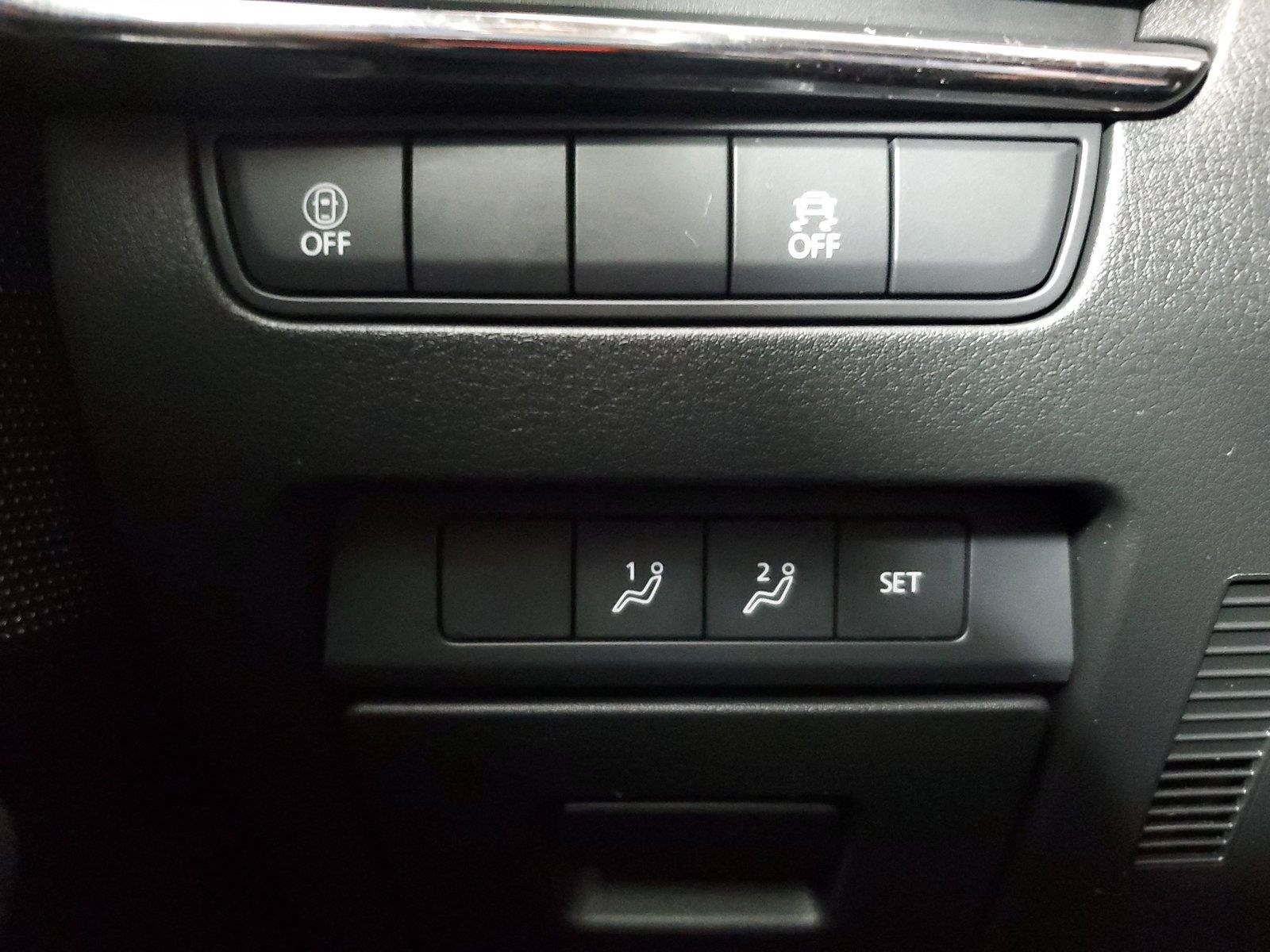Certified 2023 MAZDA MAZDA3 s AWD/4WD image 35