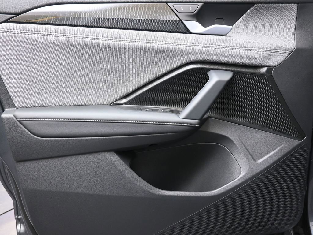 New 2026 Volkswagen Tiguan S AWD/4WD image 23