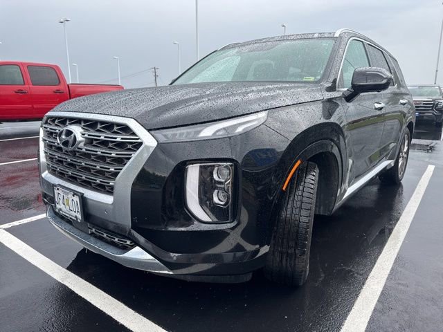 Used 2020 Hyundai Palisade Limited FWD image 2