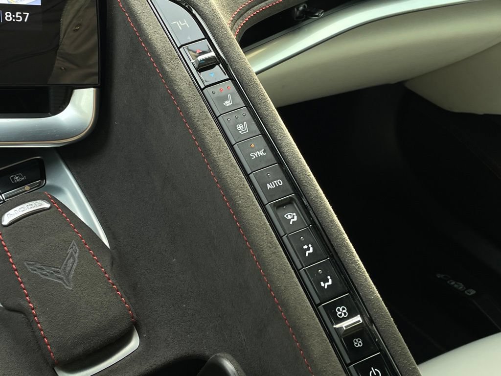 Used 2023 Chevrolet Corvette Stingray Premium Conv RWD image 18