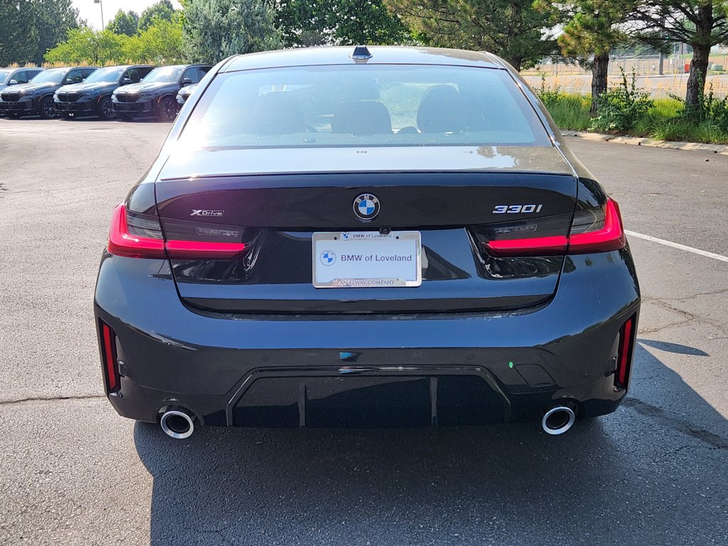 New 2026 BMW 330i xDrive Sedan w/ M Sport Package AWD/4WD image 4