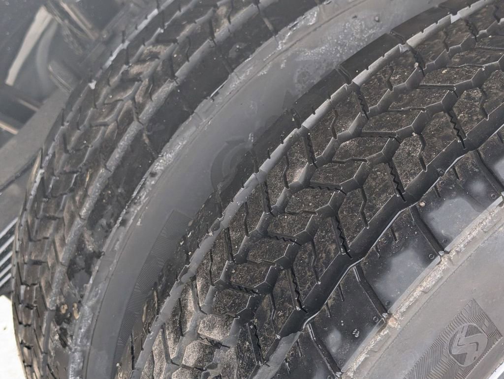 New 2025 Ford F550 4x4 Regular Cab Super Duty image 18