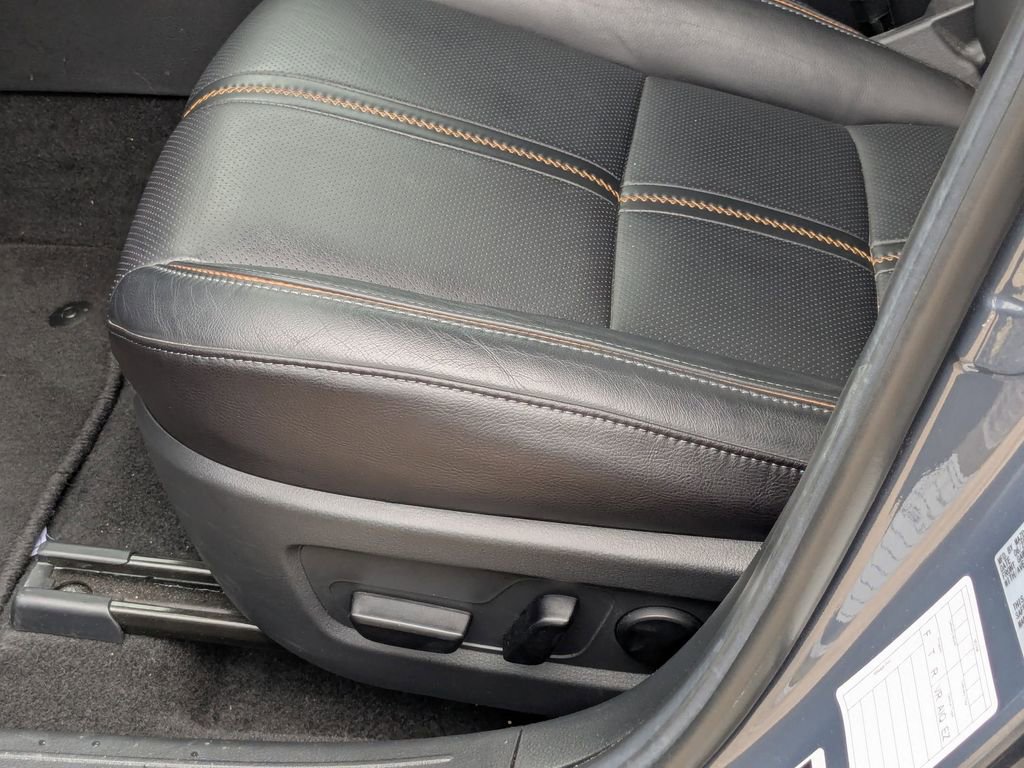 Used 2025 MAZDA CX-50 AWD 2.5 Hybrid w/ Premium Pkg image 24