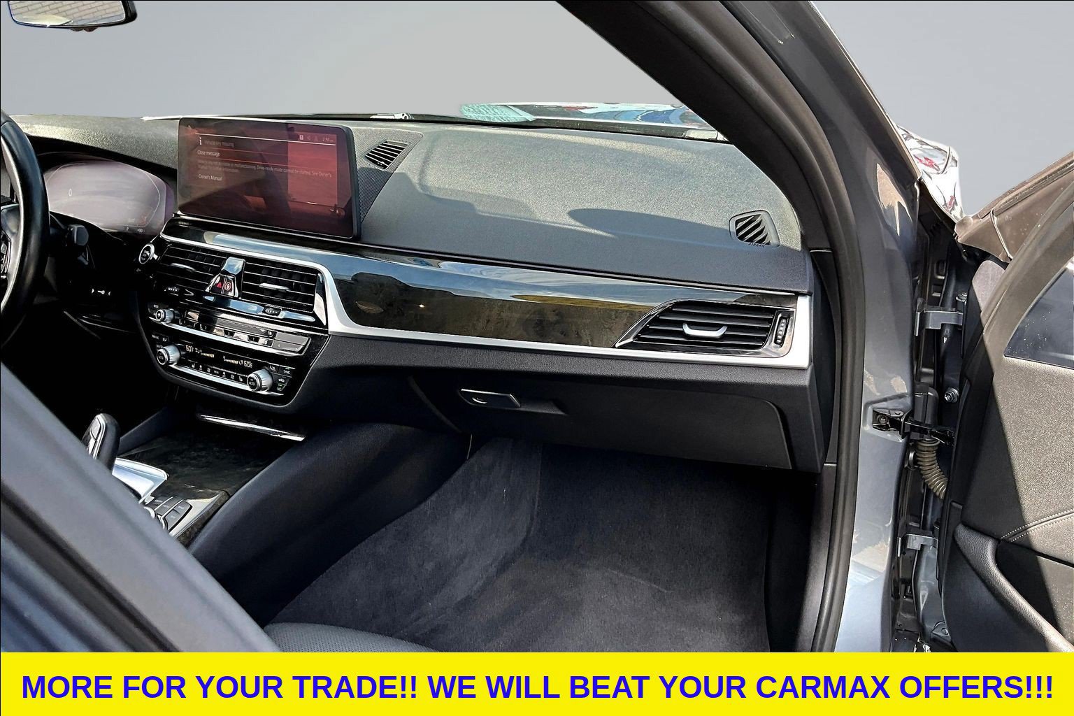 Used 2022 BMW 530i w/ M Sport Package RWD image 26