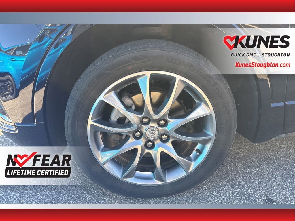 Used 2020 Buick Envision Essence w/ Experience Buick Package image 16