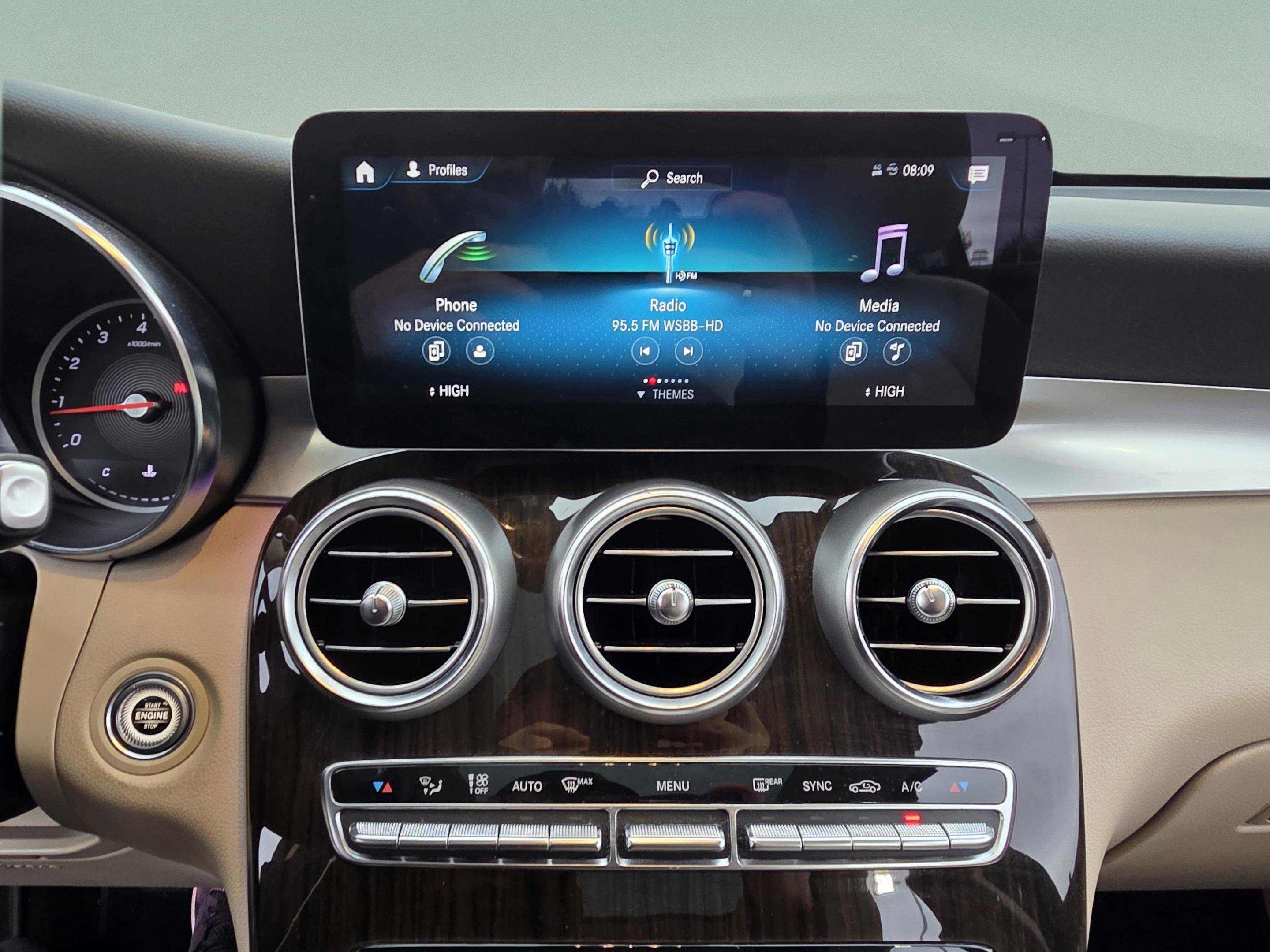 Used 2022 Mercedes-Benz GLC 300 image 18