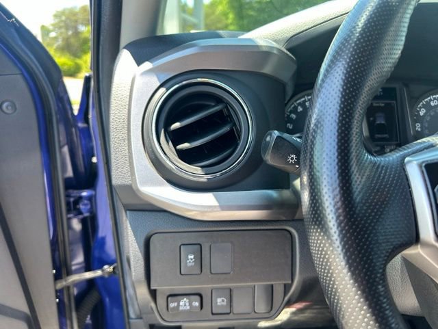 Used 2022 Toyota Tacoma SR5 w/ Technology Package RWD image 26