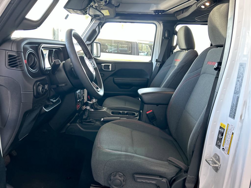Used 2025 Jeep Wrangler Unlimited Rubicon AWD/4WD image 11