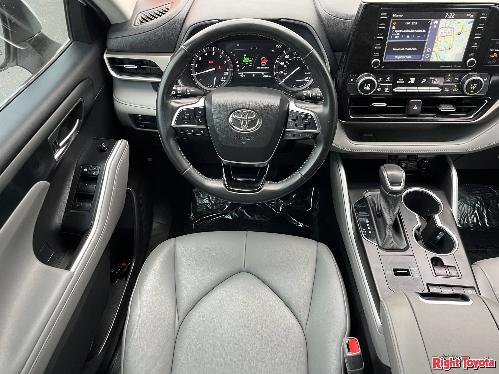 Certified 2021 Toyota Highlander XLE FWD image 17
