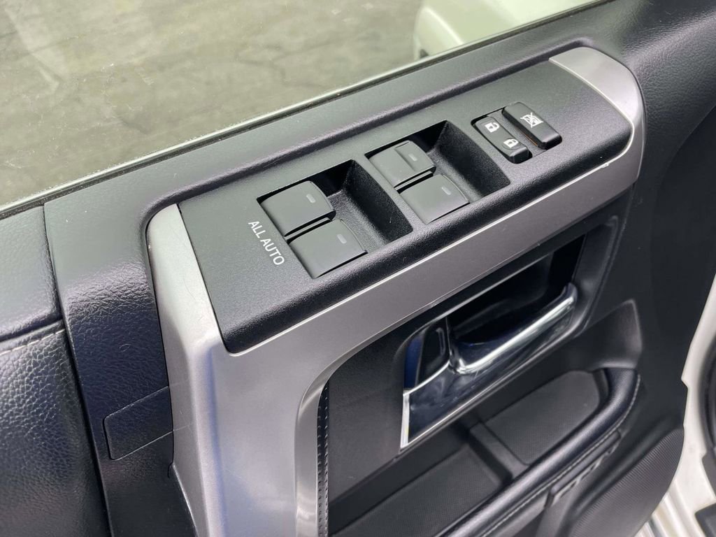Used 2020 Toyota 4Runner Limited AWD/4WD image 27