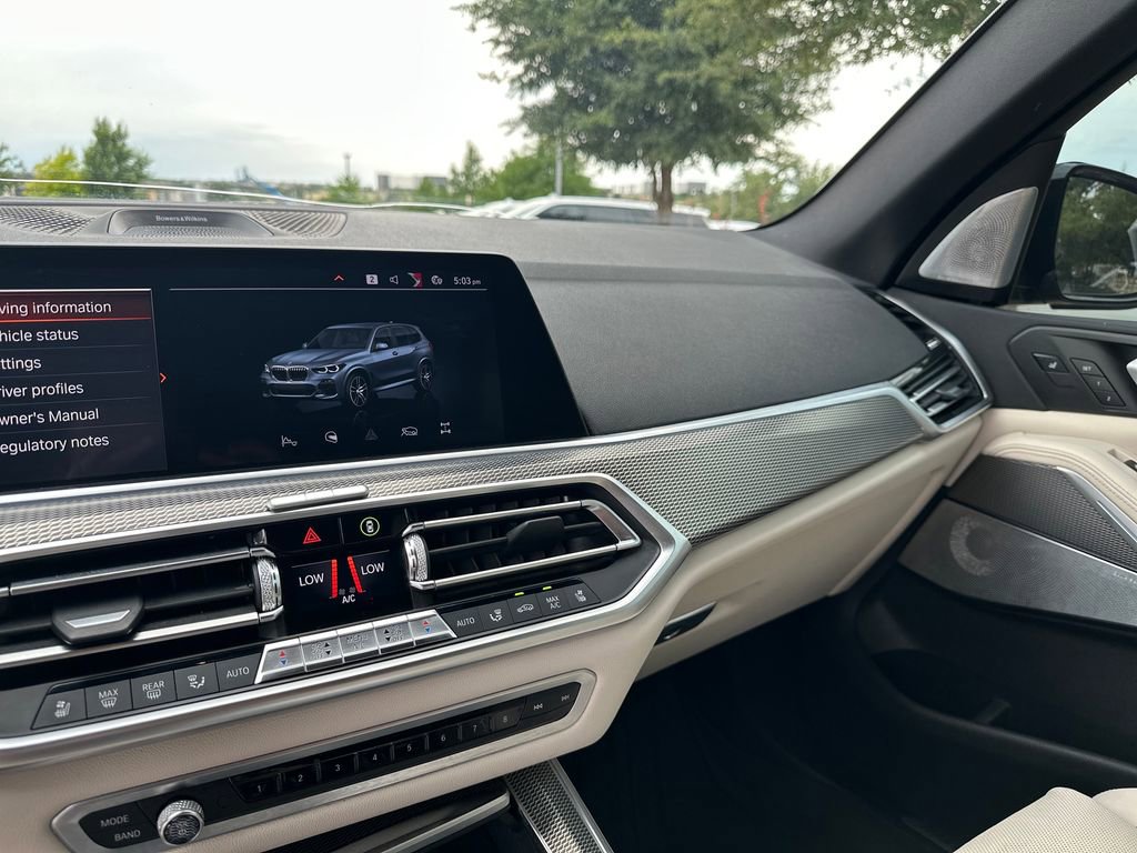 Used 2019 BMW X5 xDrive50i w/ M Sport Package AWD/4WD image 23