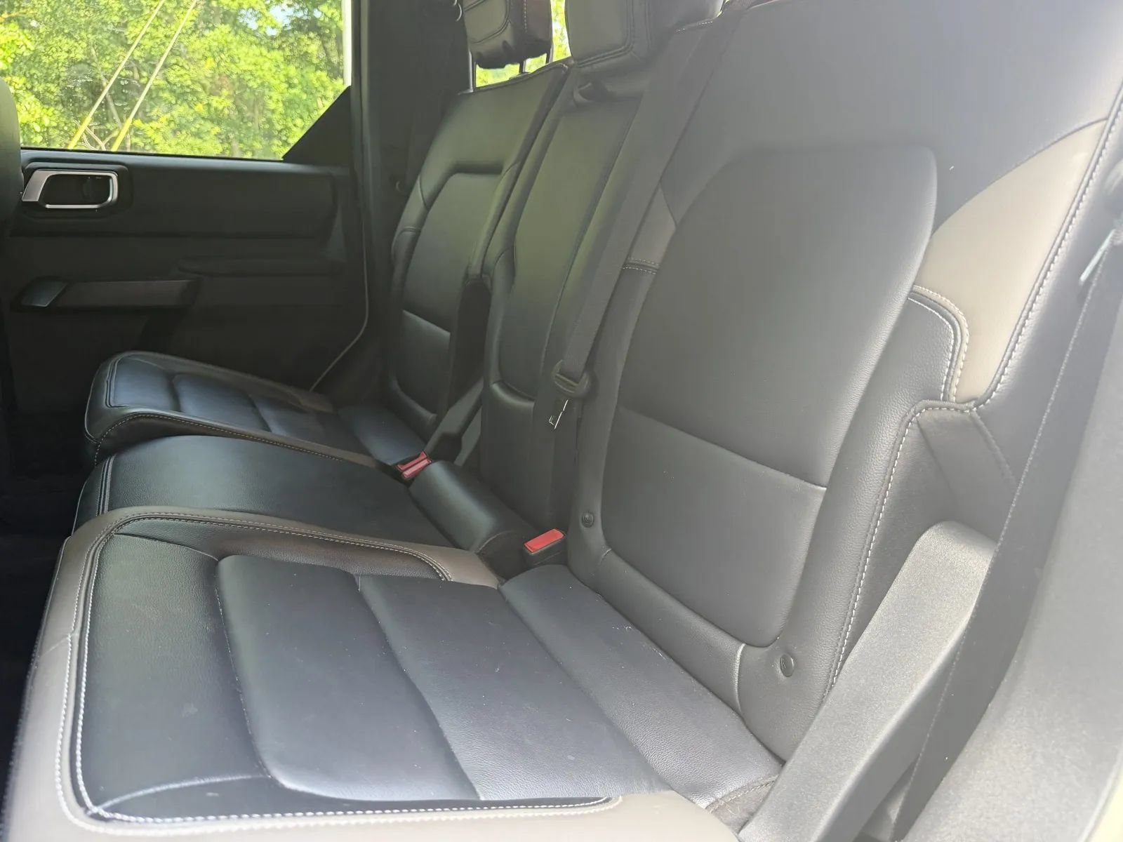 Used 2025 Ford Bronco Outer Banks AWD/4WD image 14