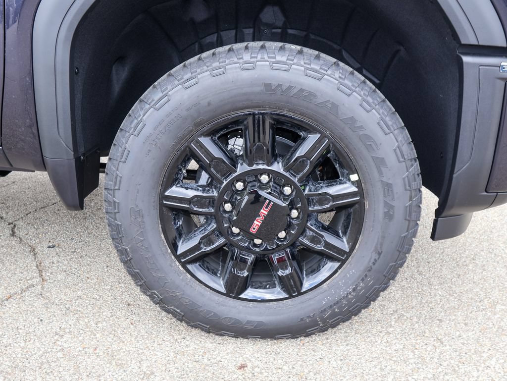 New 2026 GMC Sierra 2500 AT4 w/ AT4 Premium Plus Package AWD/4WD image 36