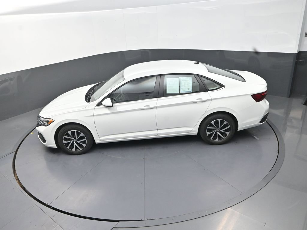 Used 2023 Volkswagen Jetta S image 17