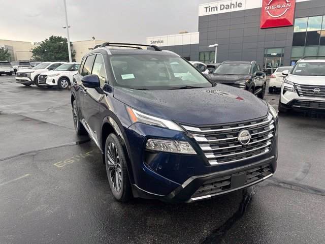 Used 2026 Nissan Rogue Platinum w/ Platinum Premium Package AWD/4WD image 3