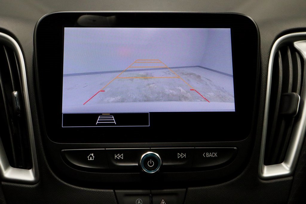 Used 2024 Chevrolet Malibu LT image 2