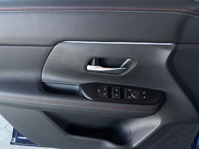 Certified 2025 Nissan Kicks SR AWD/4WD image 19