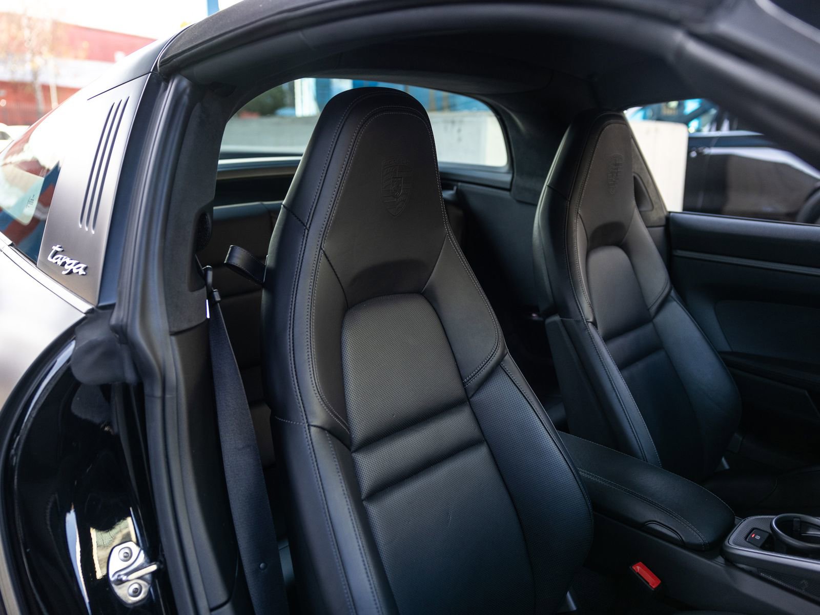 Certified 2024 Porsche 911 Targa 4S w/ Premium Package image 31