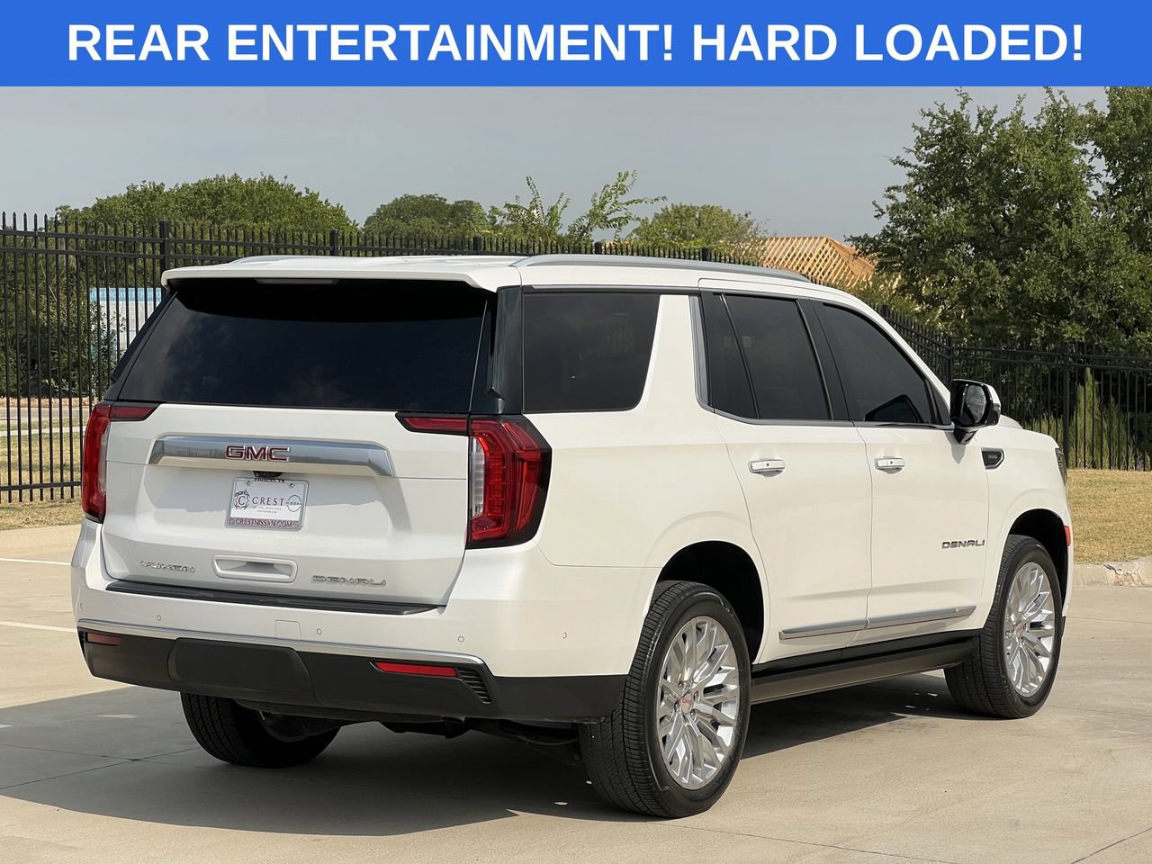 Used 2024 GMC Yukon Denali w/ Advanced Technology Package AWD/4WD image 4