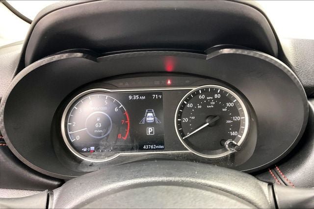 Used 2024 Nissan Versa SR FWD image 24