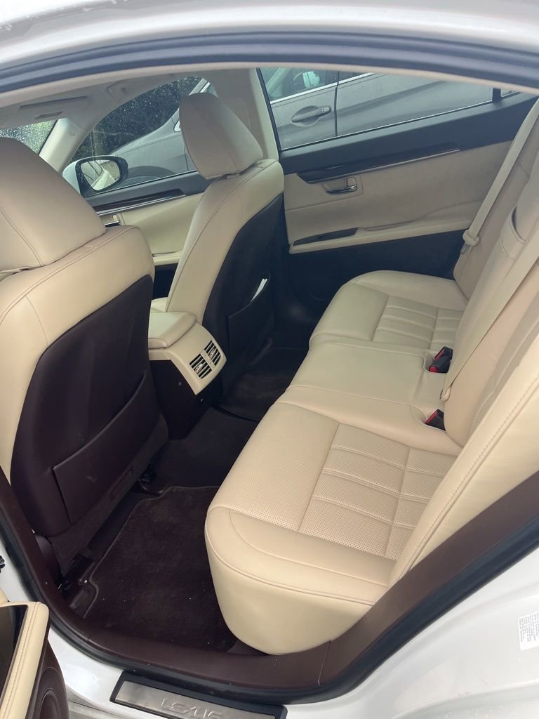 Used 2018 Lexus ES 350 w/ Luxury Package w/Wood Trim image 9