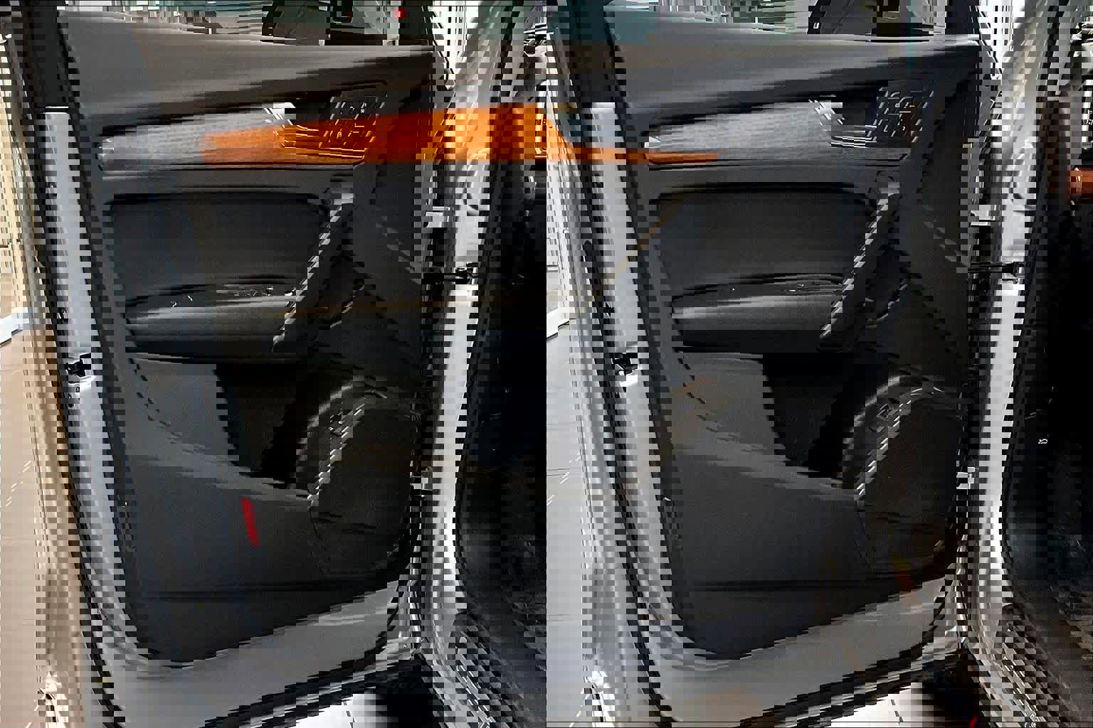 Used 2023 Audi Q5 2.0T Premium w/ Convenience Package image 21