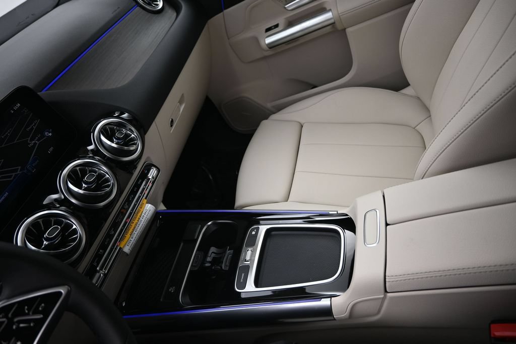 New 2026 Mercedes-Benz GLA 250 4MATIC image 15