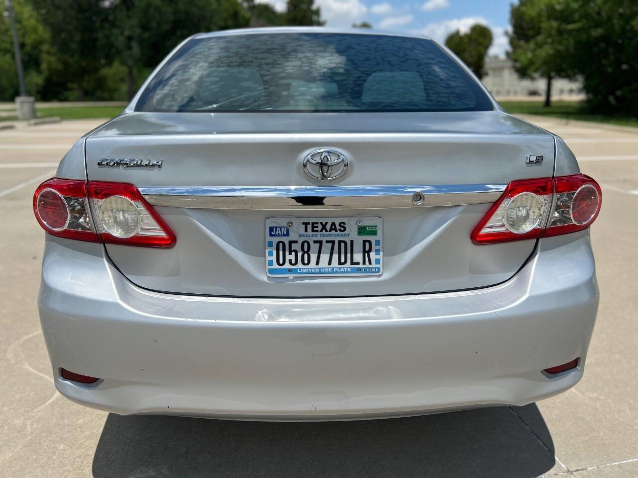 Used 2013 Toyota Corolla LE FWD image 7