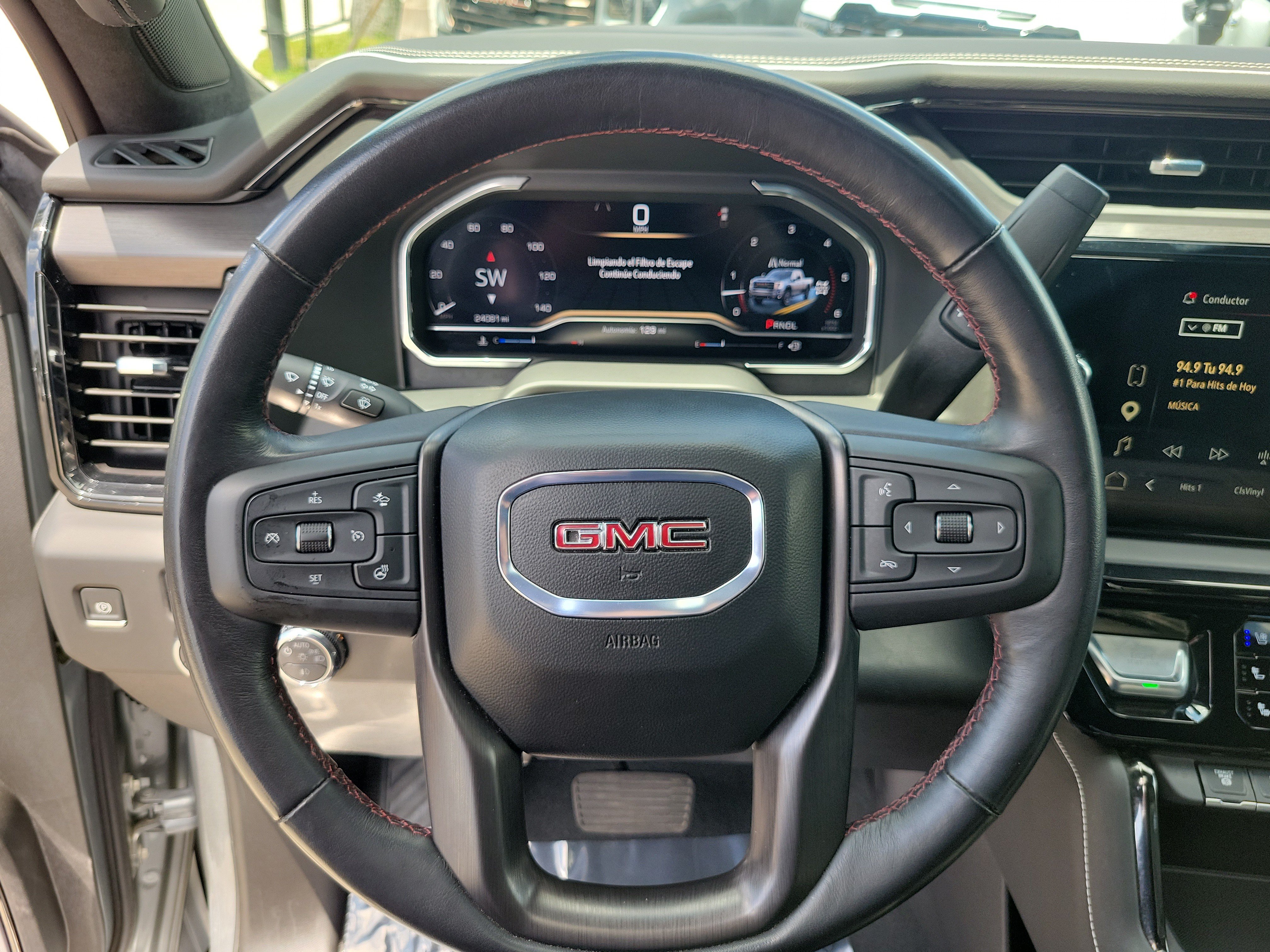 Used 2025 GMC Sierra 2500 AT4X AWD/4WD image 18