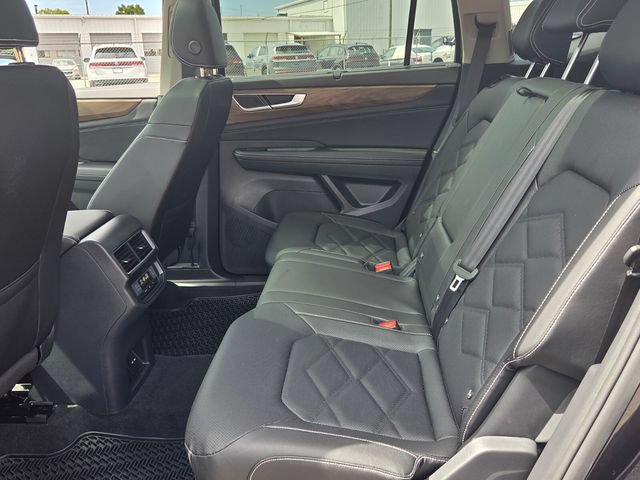Certified 2026 Volkswagen Atlas SE FWD image 6