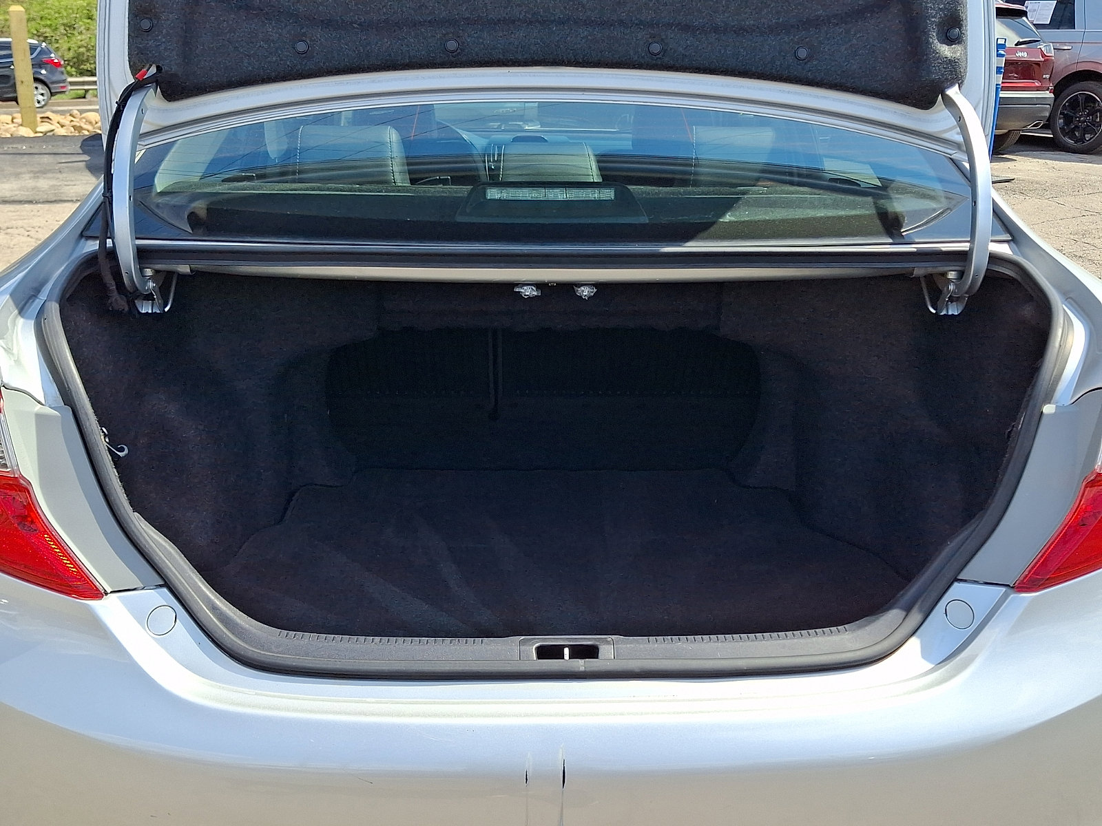 Used 2014 Toyota Camry SE FWD image 27