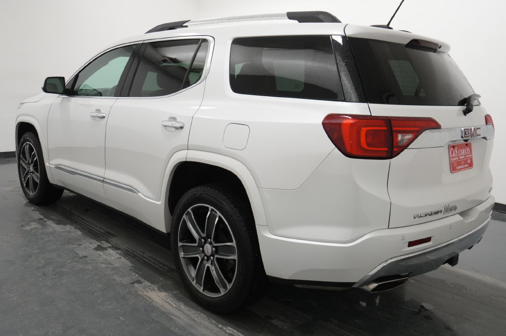 Used 2017 GMC Acadia Denali AWD/4WD image 6