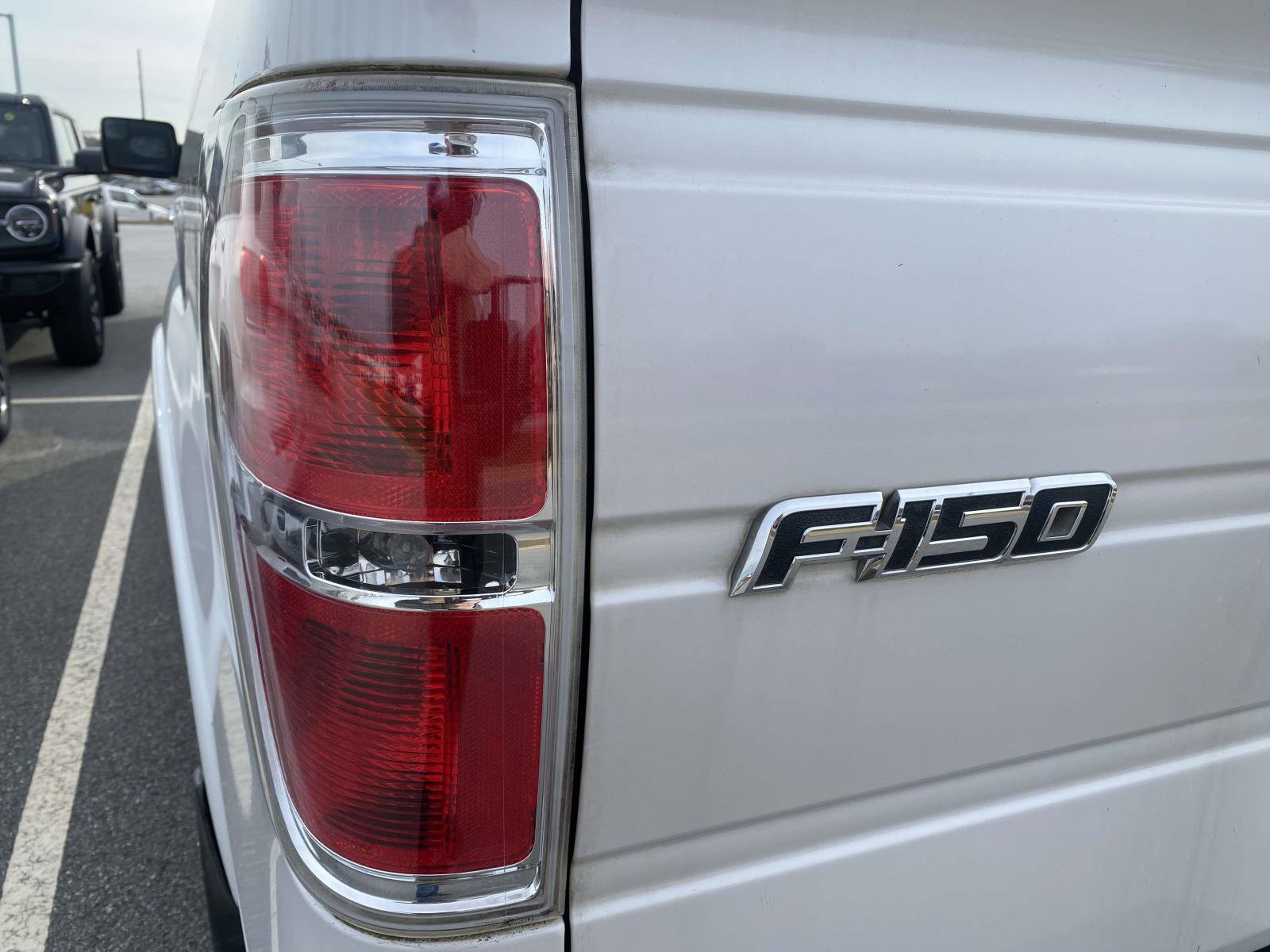 Used 2012 Ford F150 Lariat w/ Lariat Chrome Pkg image 12