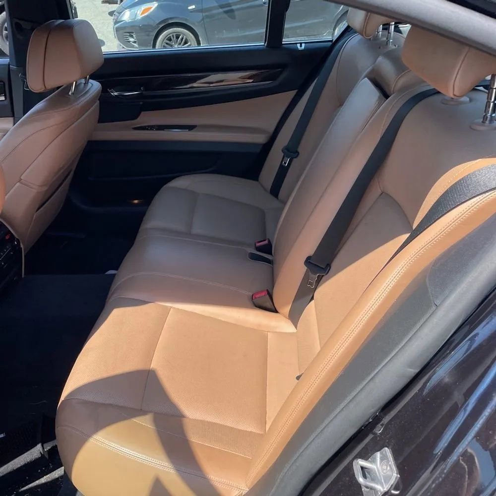 Used 2013 BMW 750Li xDrive AWD/4WD image 23